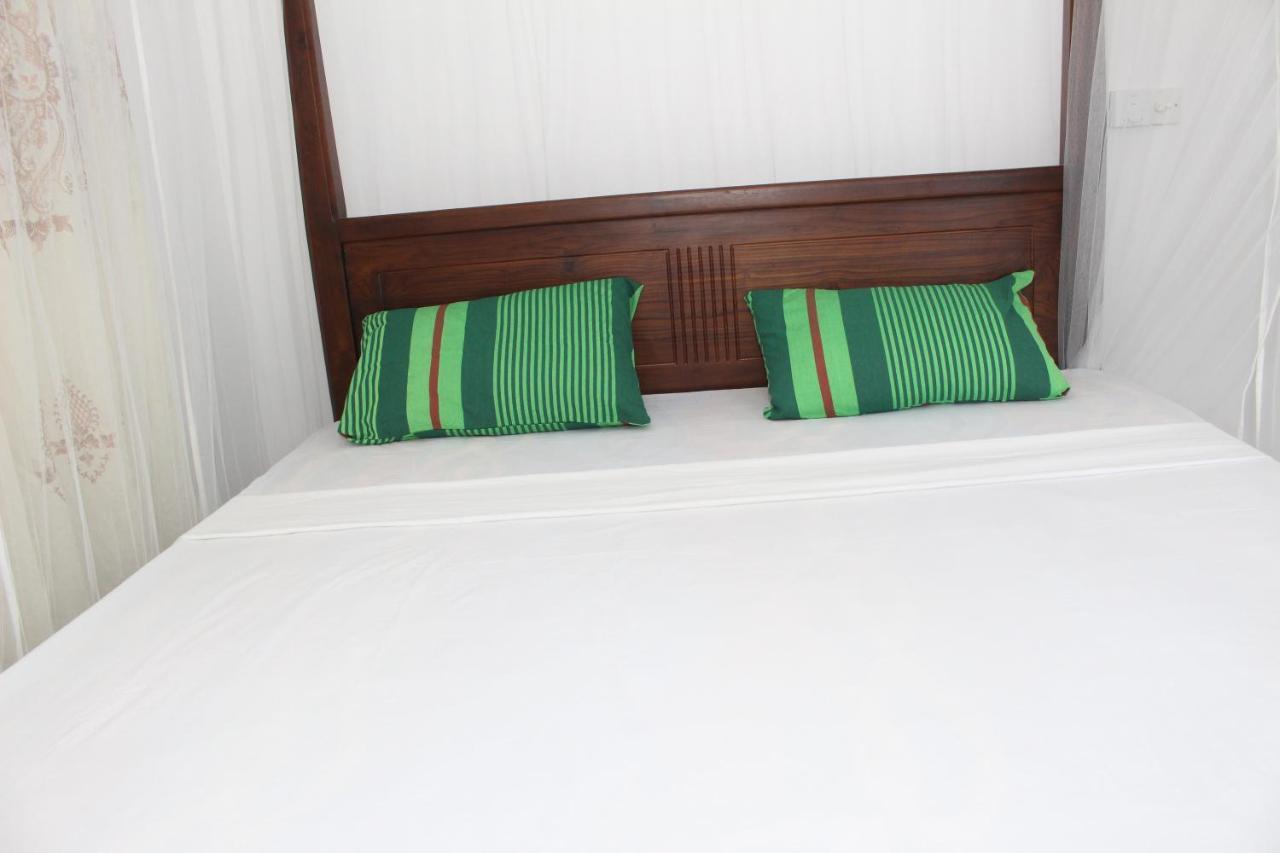 Paddy Field Villa Midigama East Exterior foto